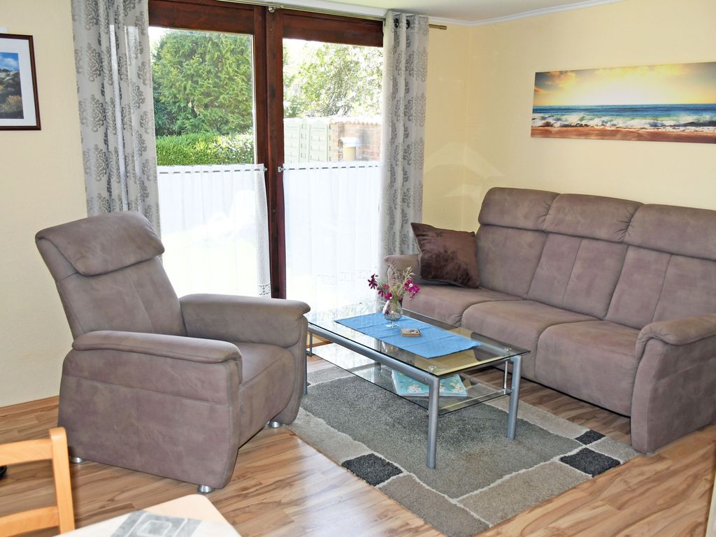 Ferienhaus Charlotte mit Terrasse - ruhig gelegene Ferienhäuser am Selliner See detail 1