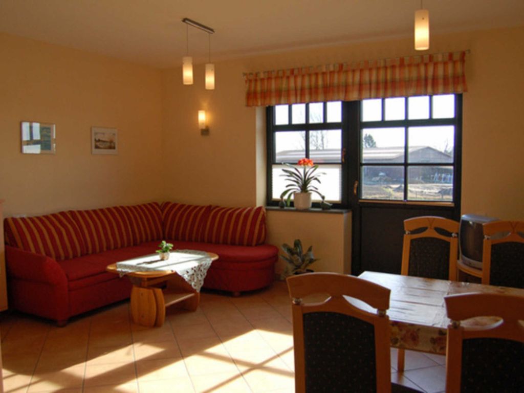 02 Ferienwohnung - Ferienhof auf Rügen detail 2