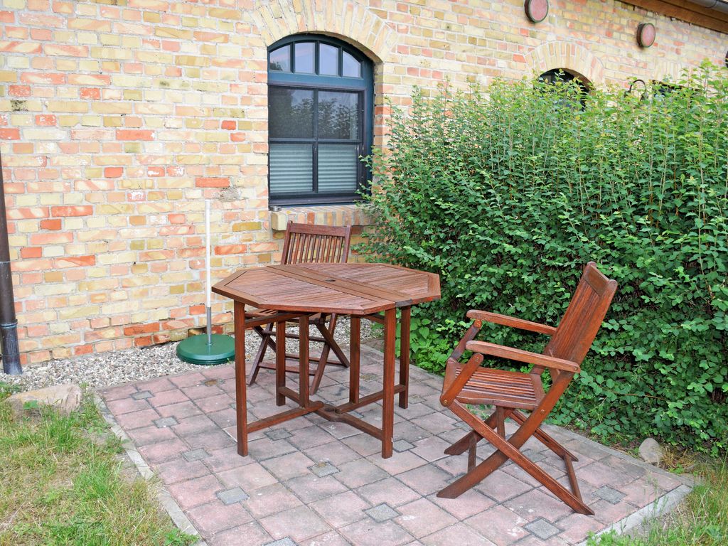 08 Ferienwohnung mit Terrasse - Ferienhof auf Rügen detail 4