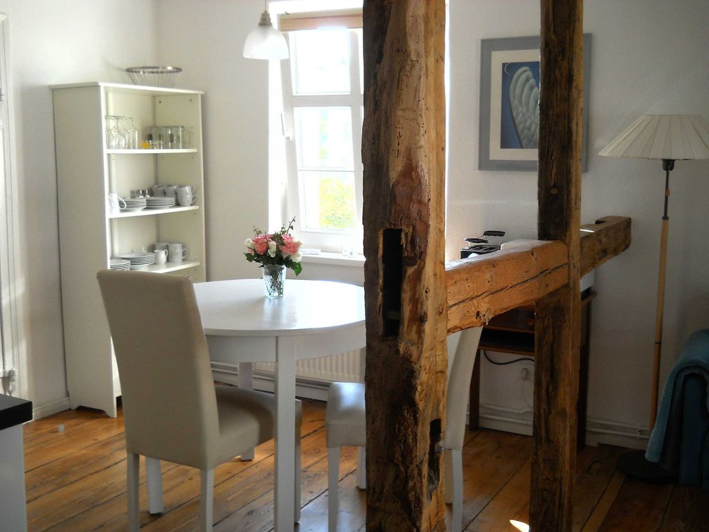 Ferienwohnung Marta - Villa Monique in Alt-Sassnitz detail 2