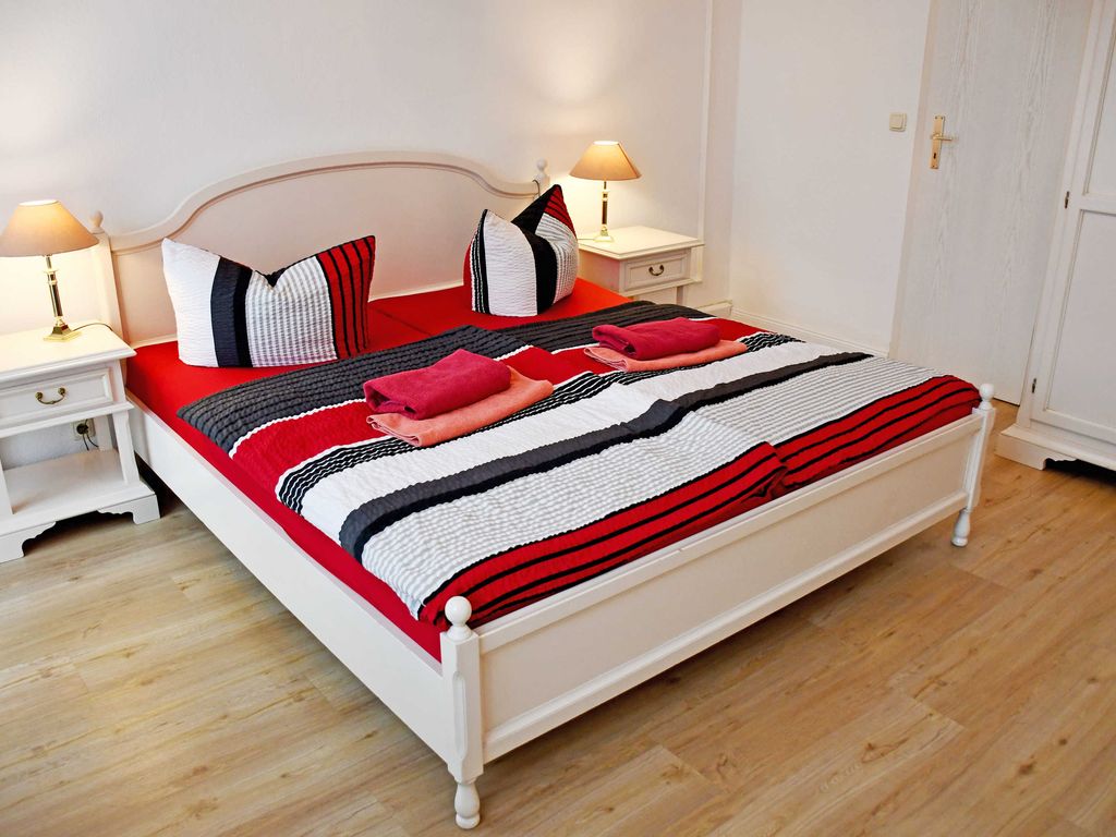 08 Juniorsuite mit Balkon (2-Raum) - Villa im Ostseebad Baabe detail 2
