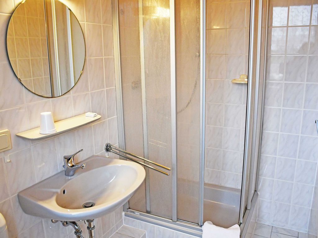 10 Doppelzimmer - Villa im Ostseebad Baabe detail 2
