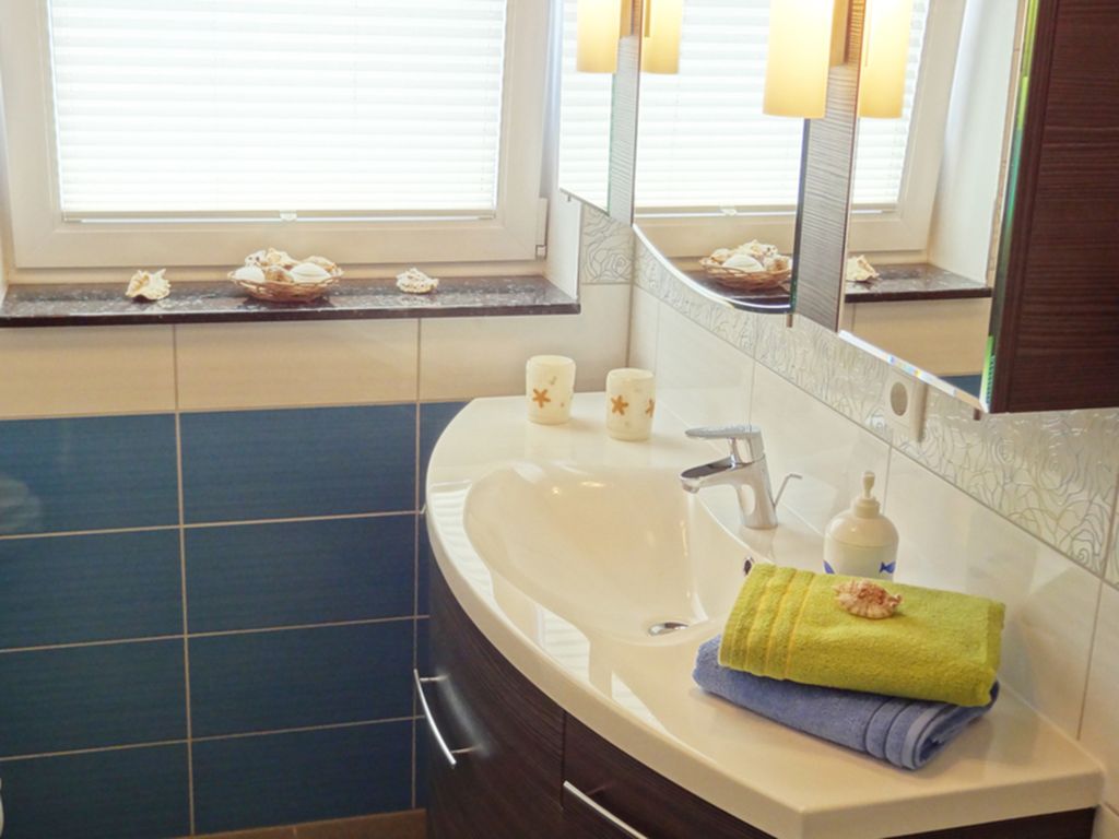 Melina ***Fewo mit 2 Schlafzimmer - Ferienwohnungen Emmely & Melina (3-Raum) im Haus OF detail 4