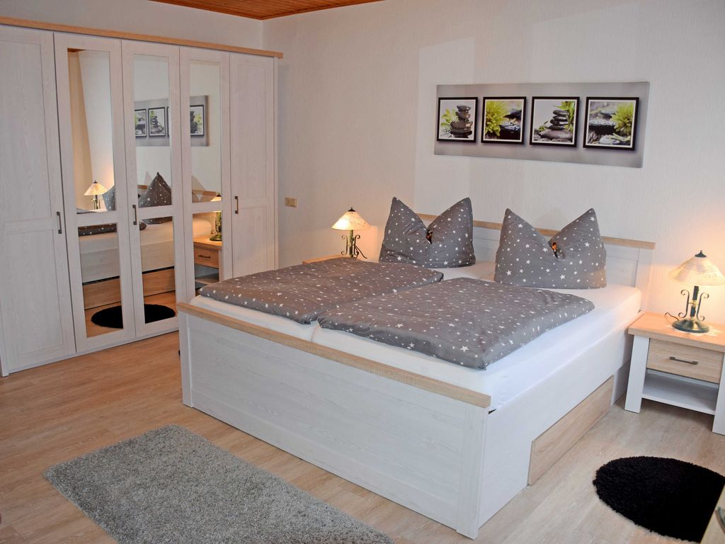 Ferienwohnung mit Seeblick - Ferienhaus im Ostseebad Baabe mit Seeblick detail 1
