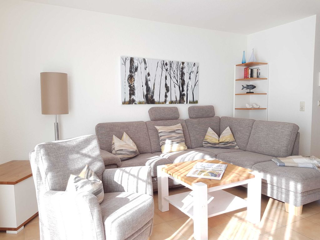 Katharina Whg 107 2 Raum mit Balkon