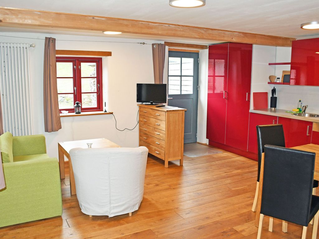 06 Ferienwohnung Bauernrose  mit Seeblick - Haus am Höft in Gager mit Seeblick und Sauna detail 4
