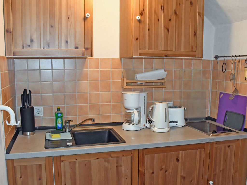 01 Ferienwohnung Gänseblümchen mit Seeblick - Haus am Höft in Gager mit Seeblick und Sauna detail 3