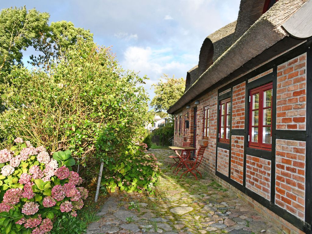 Haus am Höft in Gager mit Seeblick und Sauna detail 1