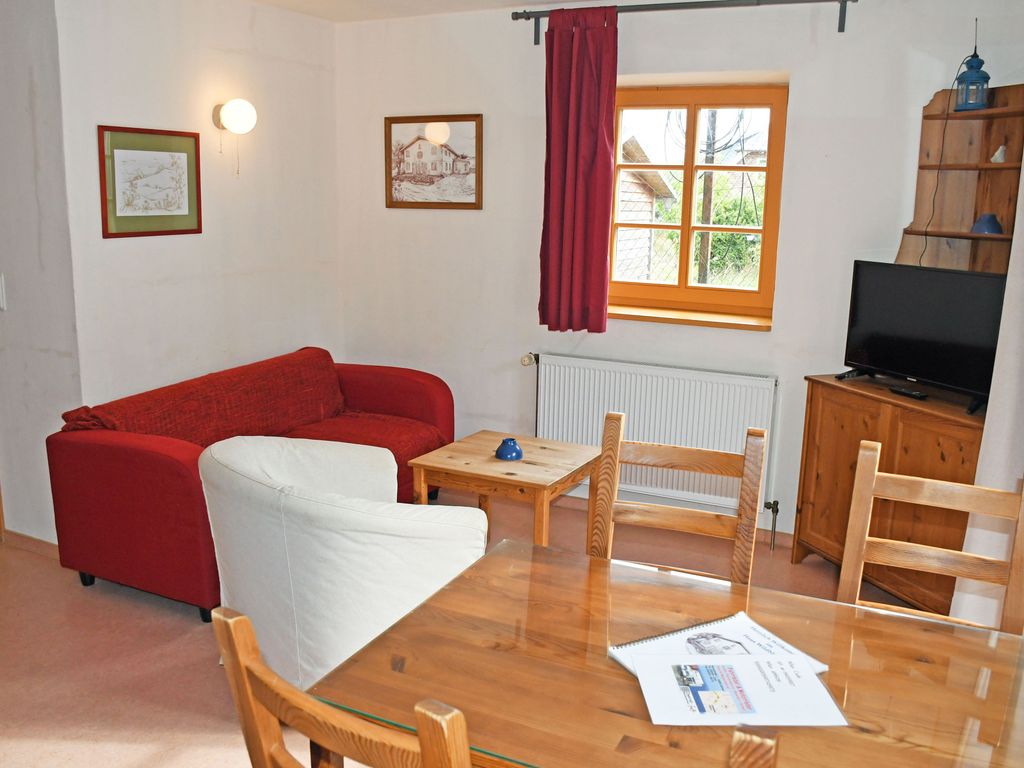 03 Ferienwohnung Wildrose - Haus am Höft in Gager mit Seeblick und Sauna detail 1