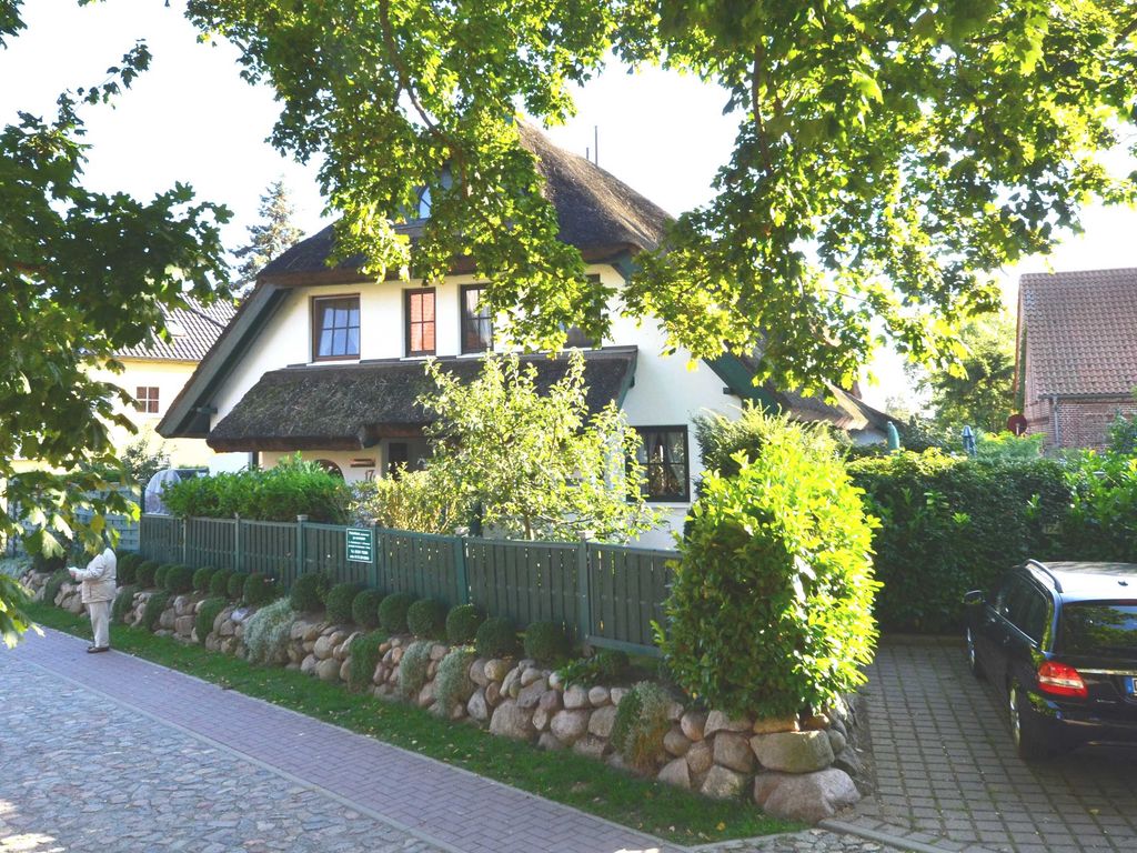 17a Strandhafer 5 Pers. rechte Ecke vorne - Reethäuser 17 / Fam. Kröning detail 1