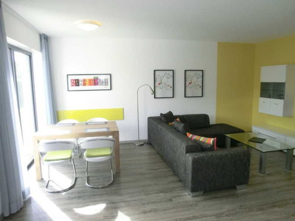 Kleeblatt Wohnung Gelb