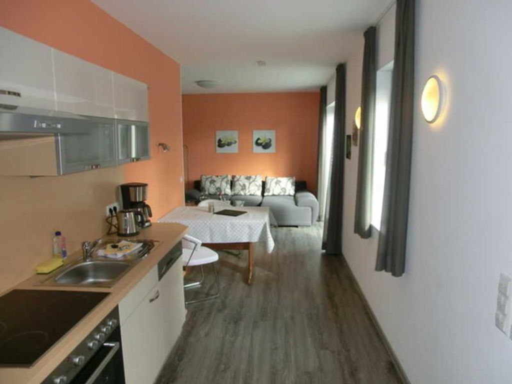 Kleeblatt Wohnung Orange - Kleeblatthaus Putbus/Rügen- 3 komfortable Ferienwohnungen detail 1