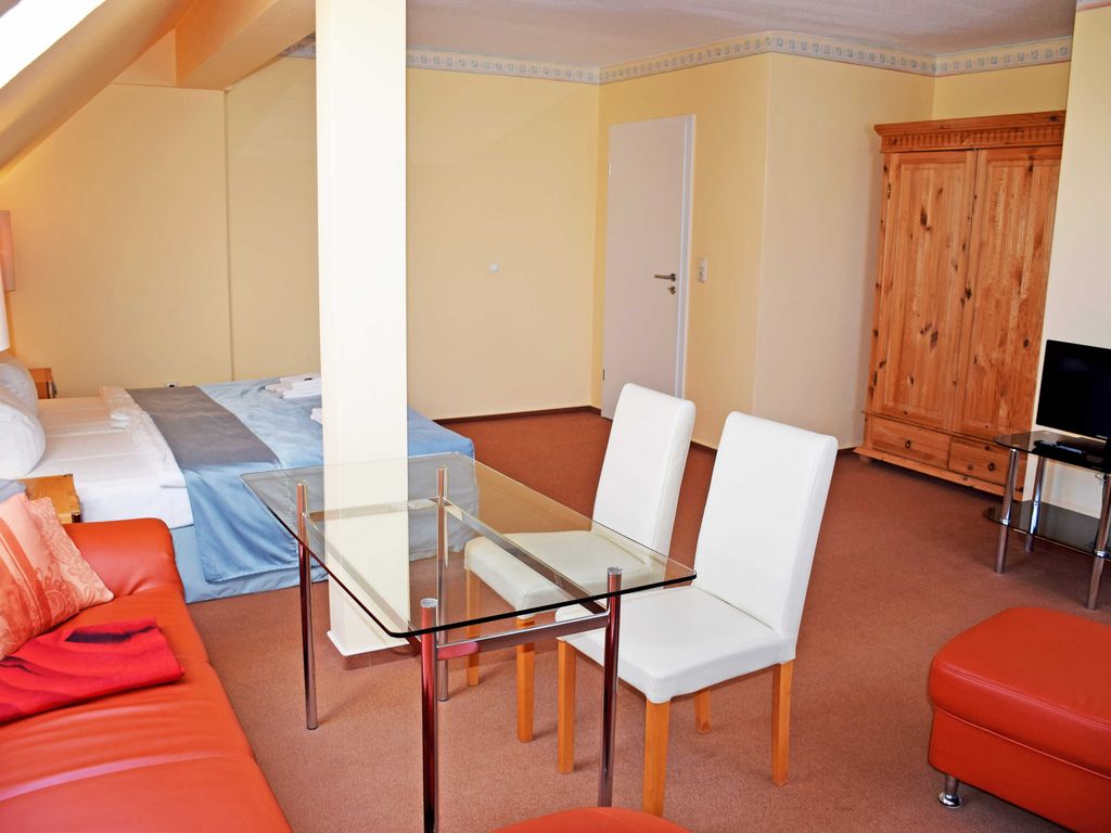 11 Doppelzimmer A (H) - Das kleine Hotel auf Mönchgut! detail 3