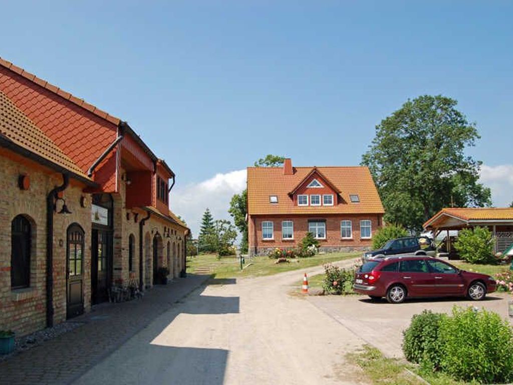 Heukojen auf dem Ferienhof detail 1