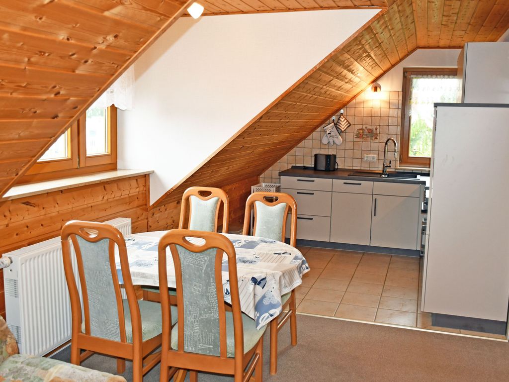 01 Jasmunder Ferienwohnung mit Terrasse - Jasmunder Ferienwohnung mit Terrasse detail 1