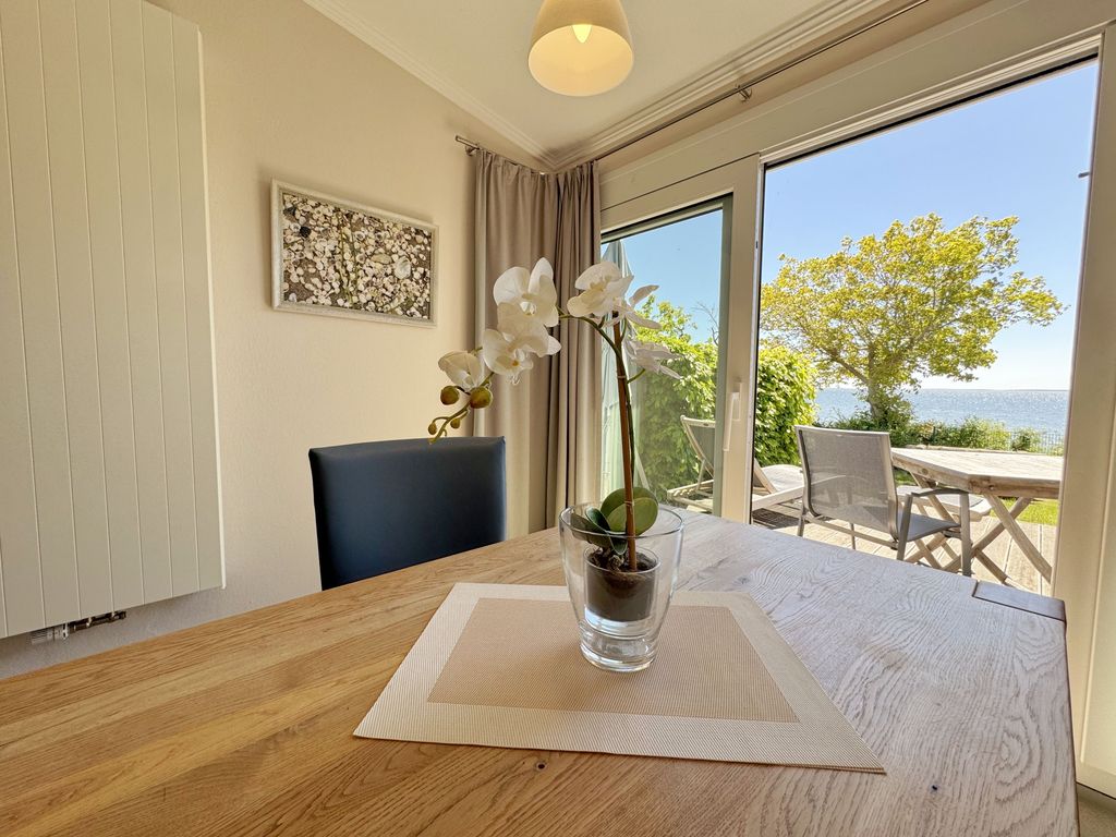 Ferienwohnung 02 mit Südterrasse und Meerblick