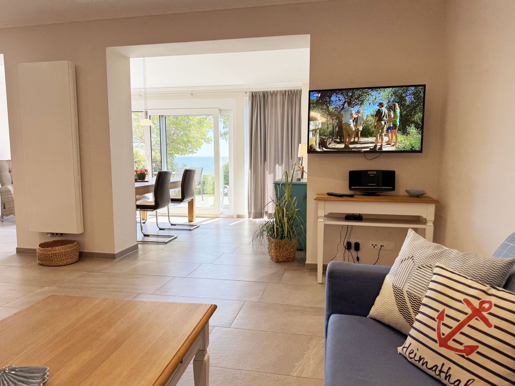 Ferienwohnung 03 mit Südterrasse und Meerblick - P: Zollhaus Klein Zicker - exklusive Wohnungen mit Meerblick detail 2