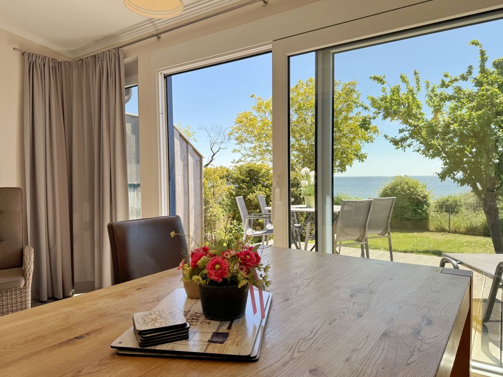 Ferienwohnung 03 mit Südterrasse und Meerblick