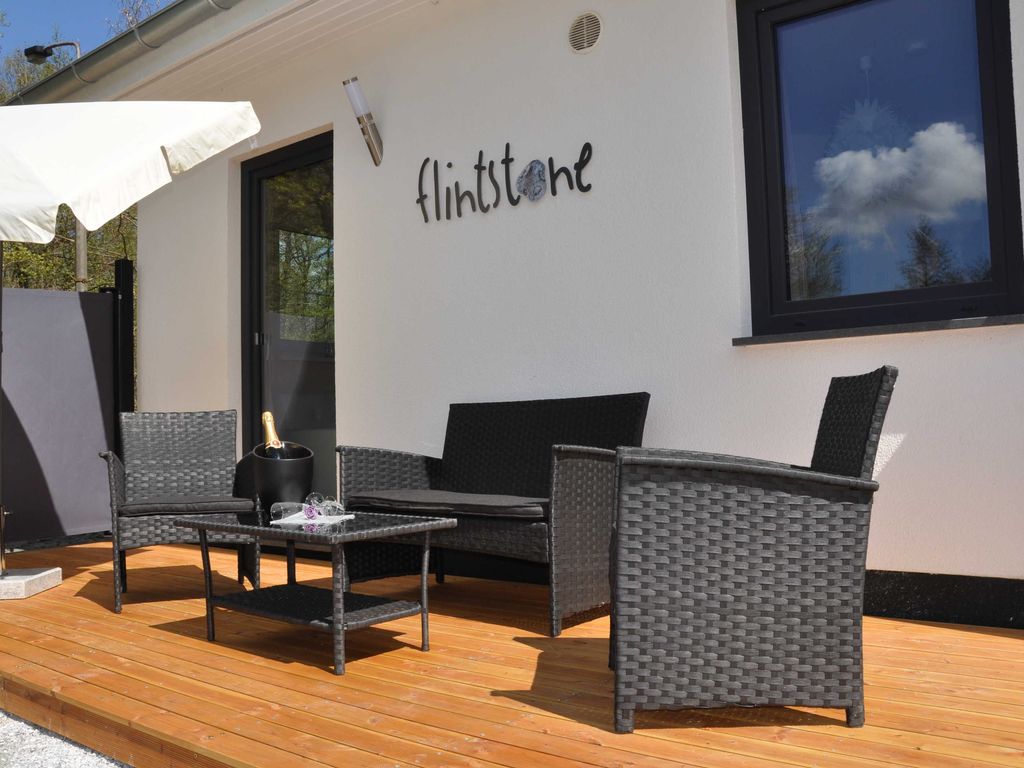 Ferienappartement Feuerstein mit Terrasse detail 2