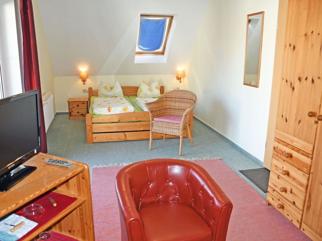 08 Doppelzimmer mit Balkon