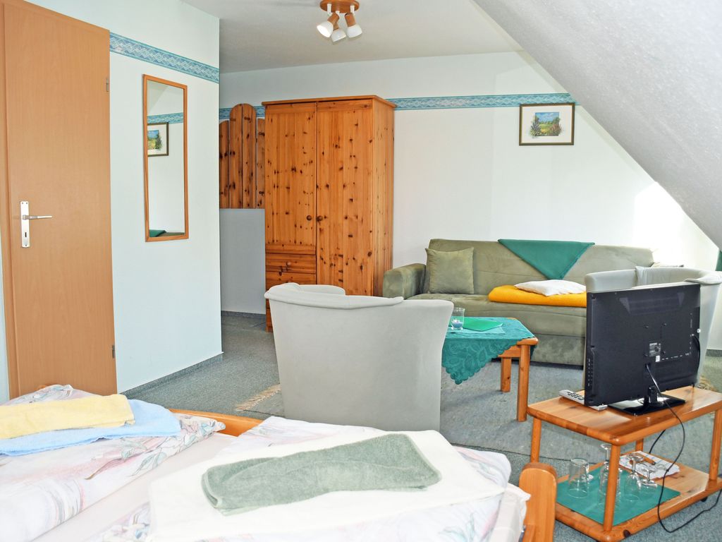 11 Doppelzimmer im OG - DEB 006 Pension Seeperle detail 3