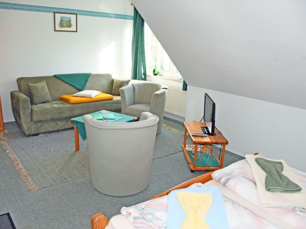 11 Doppelzimmer im OG - DEB 006 Pension Seeperle detail 1