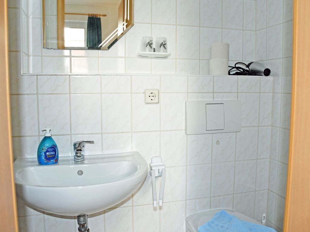 06 Doppelzimmer mit Seeblick - DEB 006 Pension Seeperle detail 4