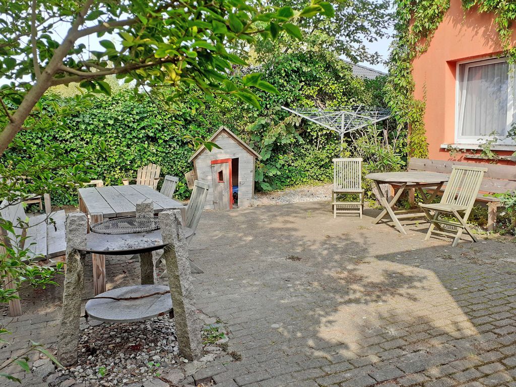 DEB 009 Appartementhaus auf Mönchgut, 300 m bis zum Strand detail 3
