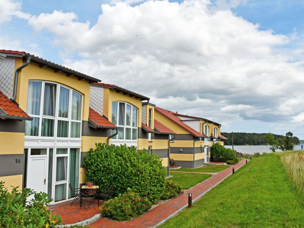 DEB 014 maritimes Hotel mit Erlebnisgastronomie