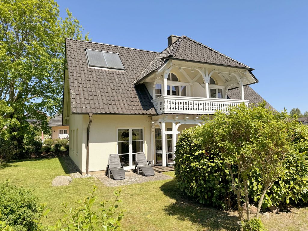 W: Haus Rügenwind mit 4 komfortablen Wohnungen