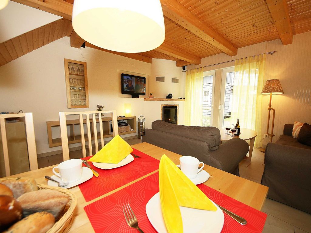 Doppelhaus Nr. 54e mit Terrasse & Balkon - W: Strandhäuser im Dünenweg 54 a - h mit Terrasse/Balkon detail 3