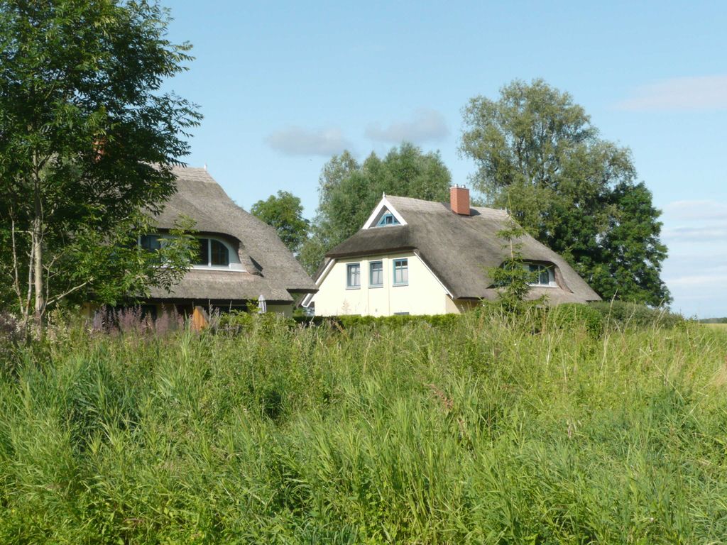 Behagliches Reetdachhaus Eibe 1 Sauna Kamin Wallbox detail 4