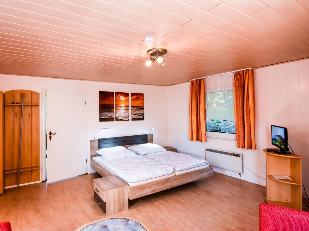 Ferienbungalow C - Ferienbungalows am Rand des Buchenwaldes im Ostseebad Sellin detail 2