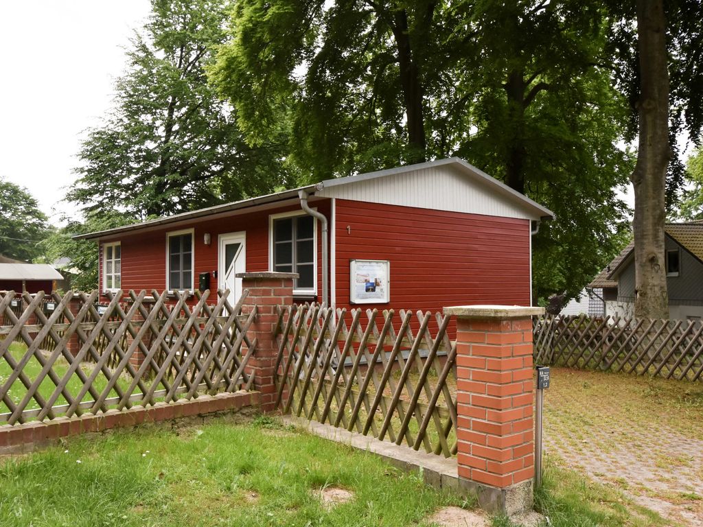 Ferienbungalow D - Ferienbungalows am Rand des Buchenwaldes im Ostseebad Sellin detail 1