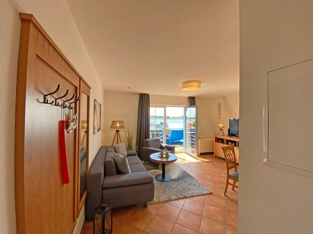Haus 2 Fewo 10  Am Selliner See mit Balkon - A: Ferienwohnung 01 & 10 Am Selliner See detail 1