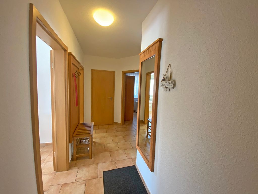 Haus 1 Fewo 01 Am Selliner See mit Terrasse - A: Ferienwohnung 01 & 10 Am Selliner See detail 1