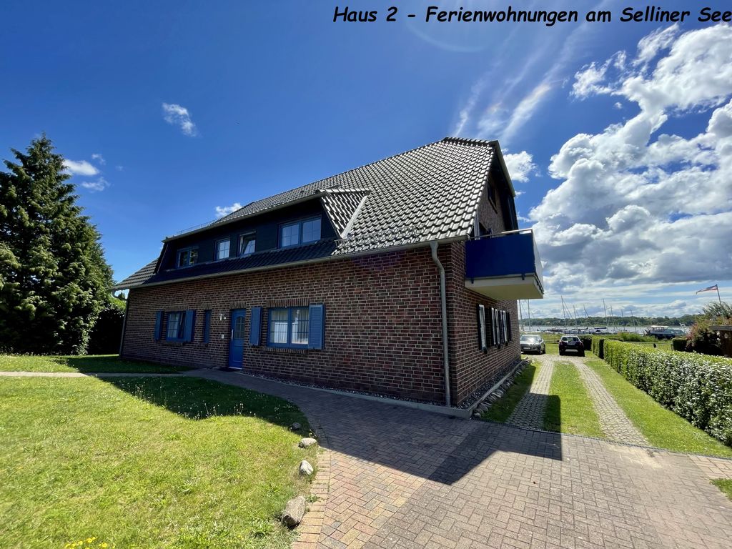 A: Ferienwohnung 01 & 10 Am Selliner See detail 2