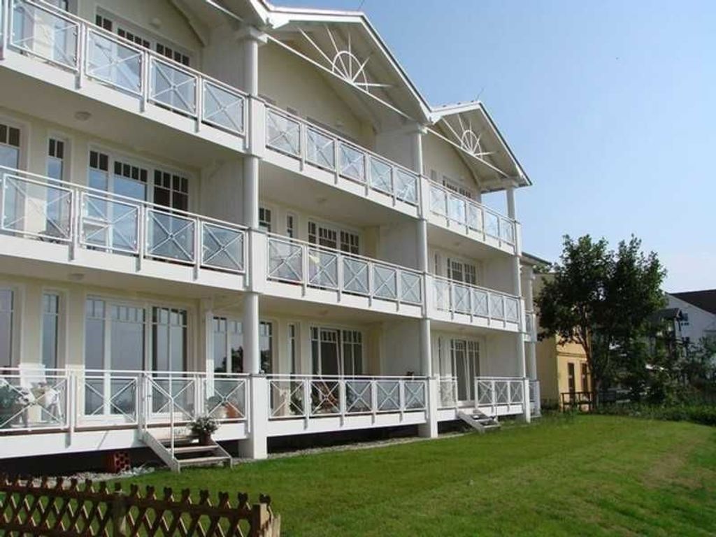 Villa Prinz Heinrich, App. 3 - mit Balkon und Ostseeblick detail 1