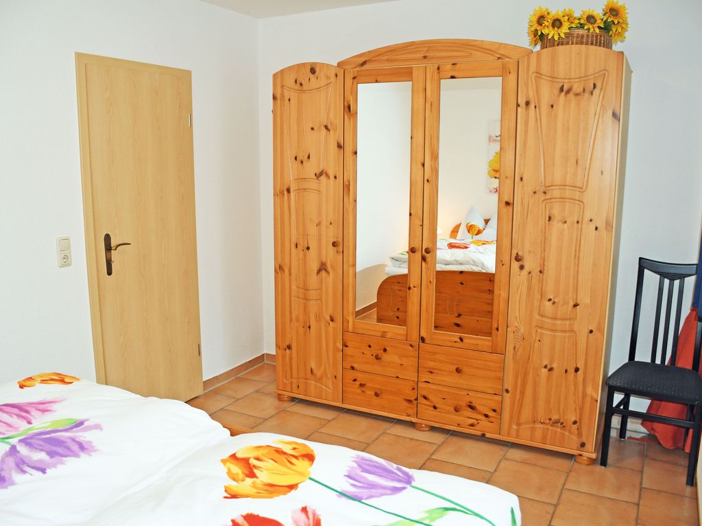 Ferienwohnung Ruden mit Sonnenterrasse - Ferienwohnungen an der Hagenschen Wiek auf Rügen detail 1