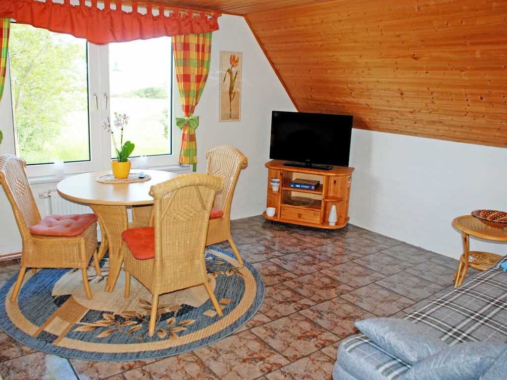 Ferienwohnung Mönchgut mit Seeblick - Ferienwohnungen im Haus am Deich detail 3
