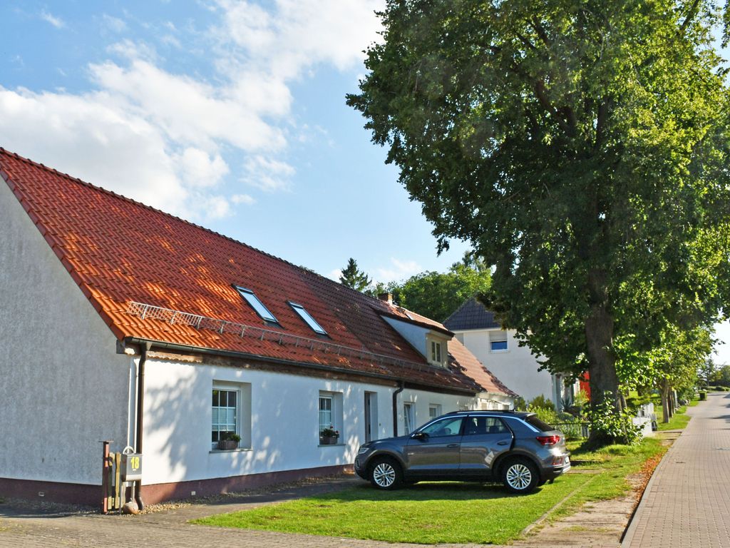 Ferienwohnungen auf dem Pommernhof mit großem Garten!
