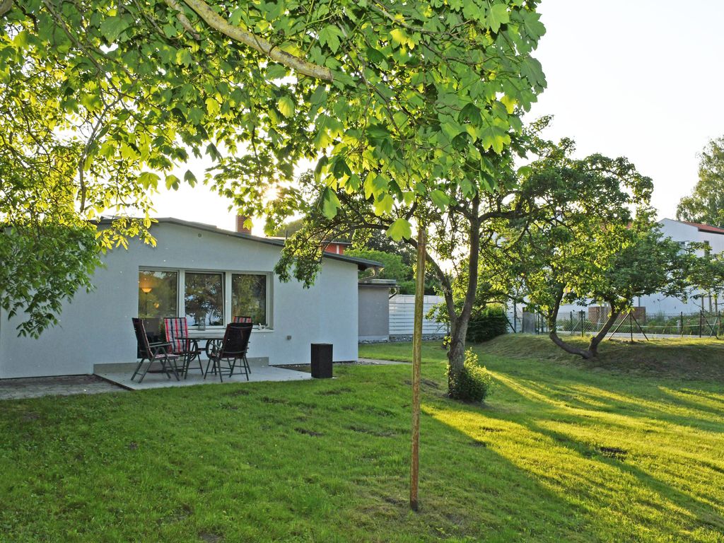 Ferienbungalow mit großem Garten im Ostseebad Göhren