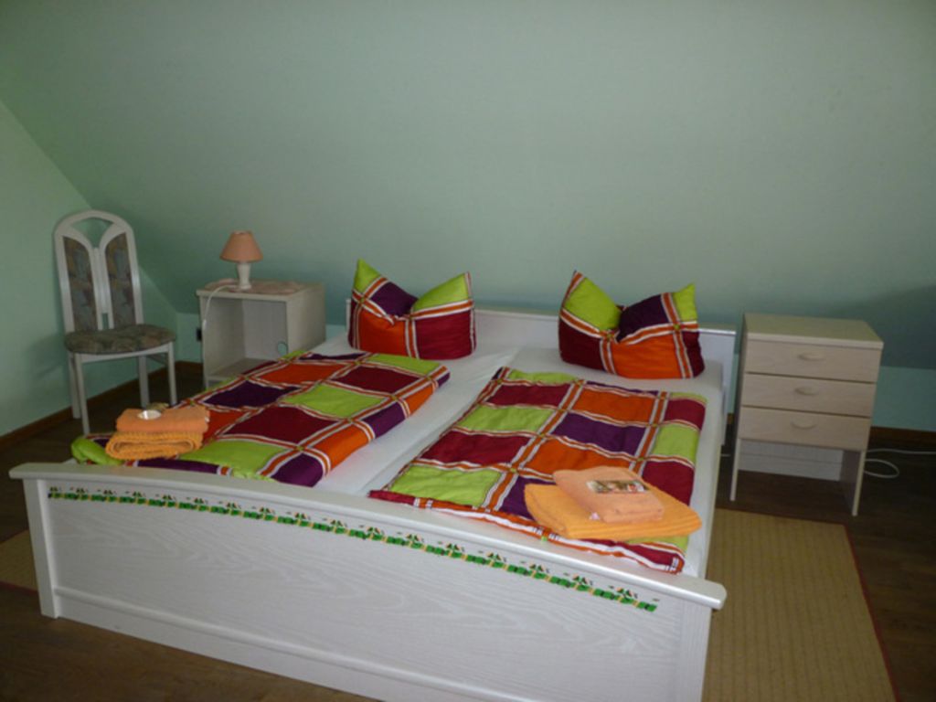 02 Doppelzimmer Kat. II - Clubhouse Golf-Centrum Schloss Karnitz detail 1