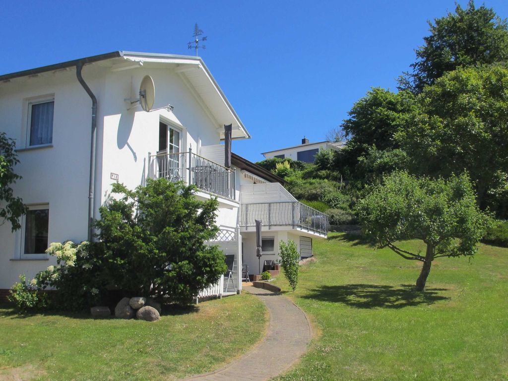 2-Raum-Appartement im OG mit sonnigem Balkon
