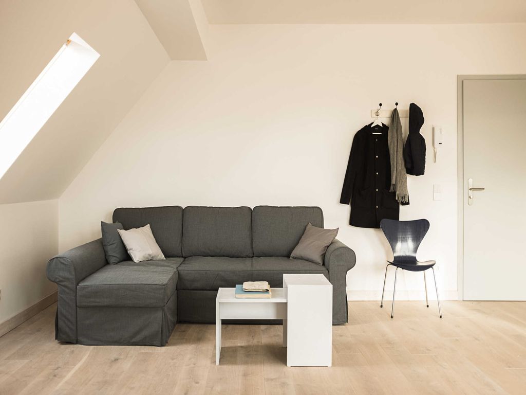 Wohnung DG Links