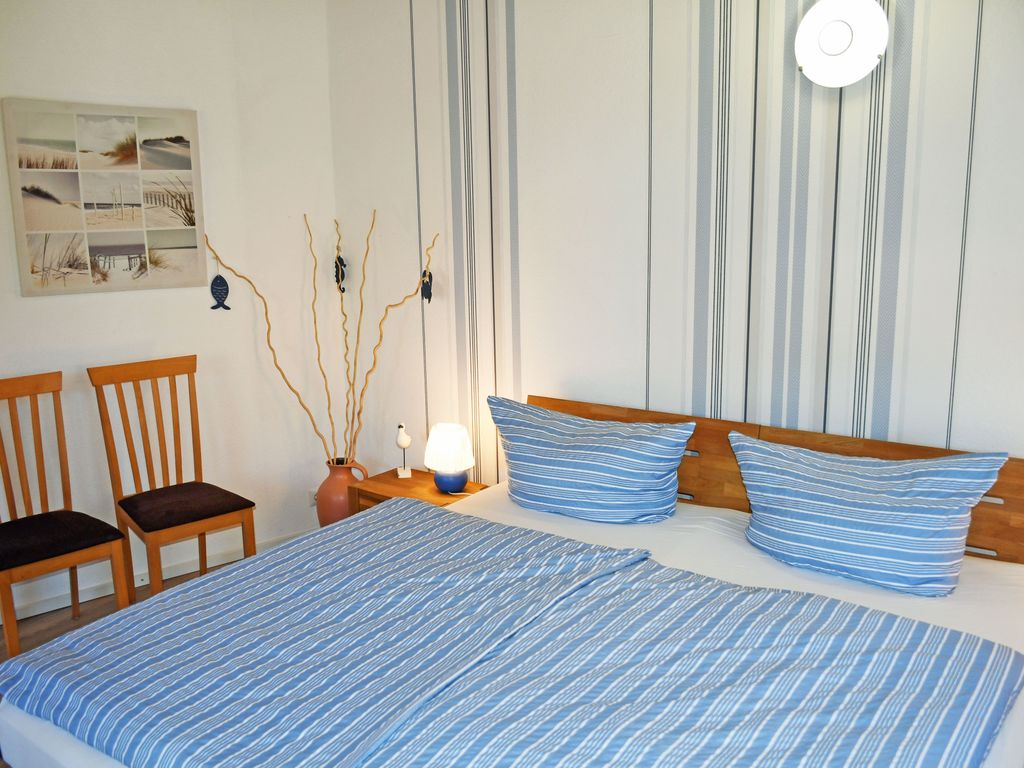 Ferienwohnung Luv (L) - Ferienhaus zum Hafen in Altefähr detail 1