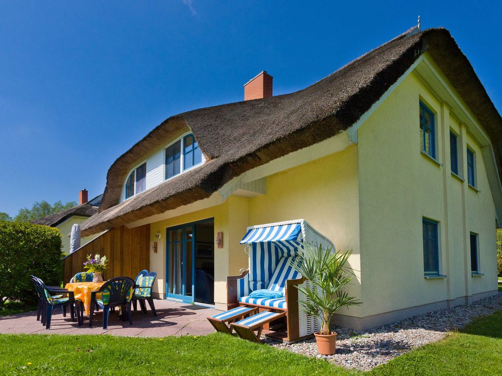 Reetdachhaus Eibe 2 mit Kamin Sauna WLan detail 1