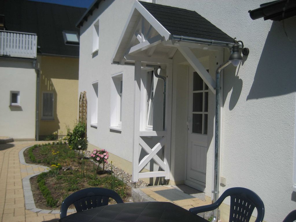 Vilm - Pension Waldrose detail 3