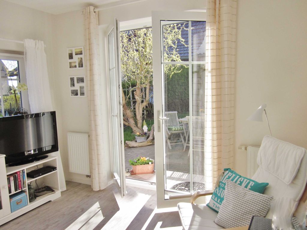 Sonnige FeWo in Klein Zicker - nur 2 min. zum Strand WE9643